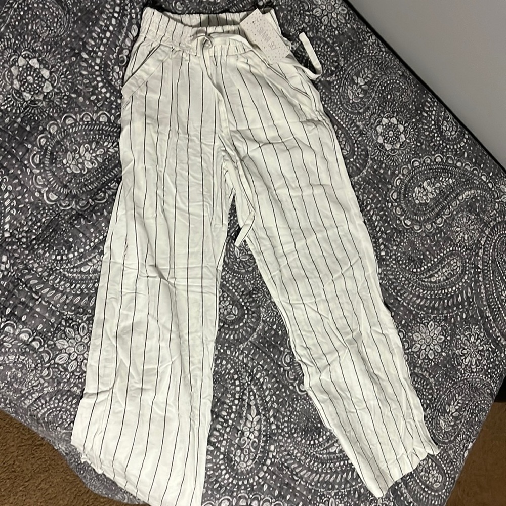 Linen pants brand new with tags size XS